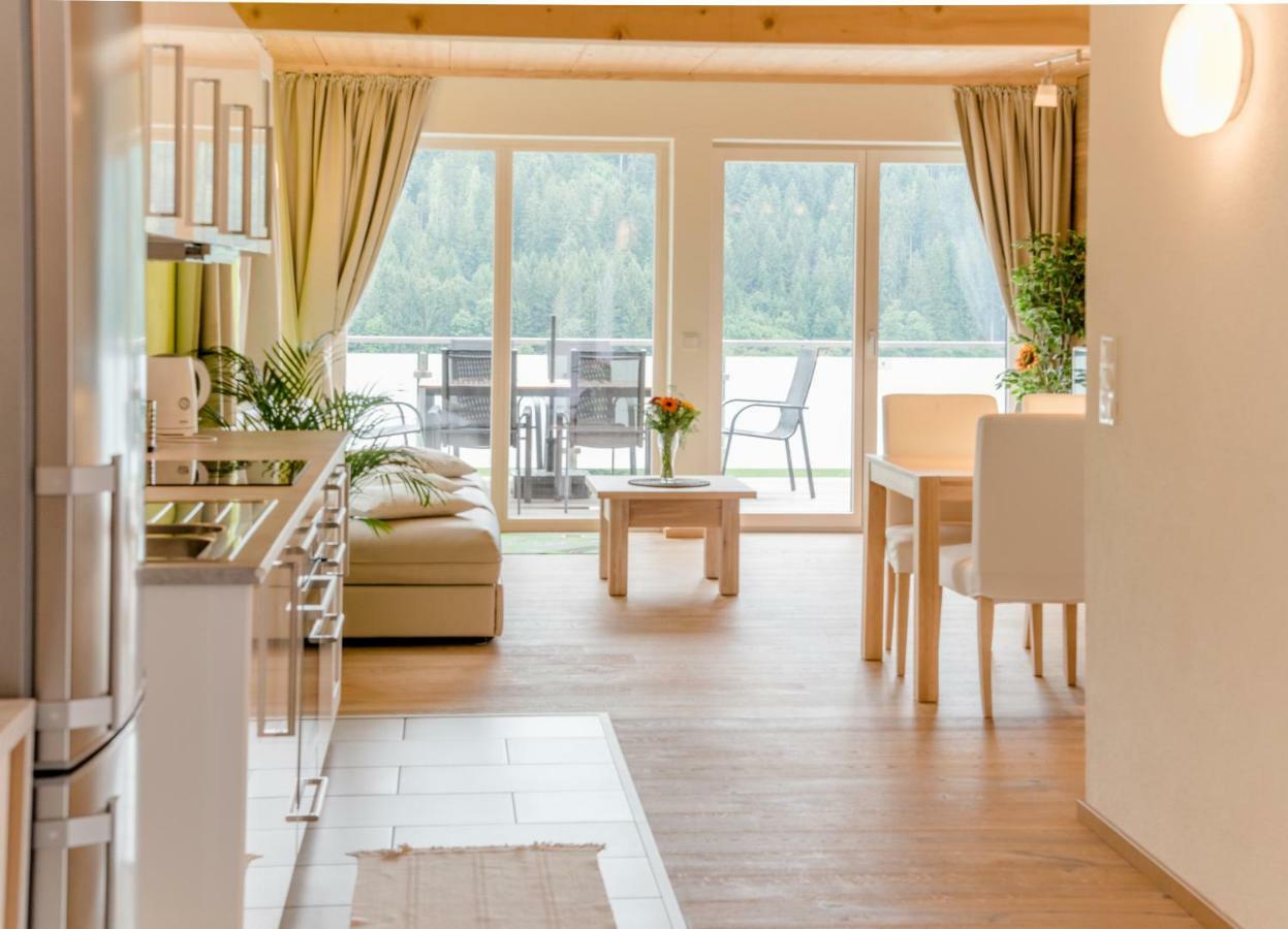 ספיטל אם פיהרן Ferienbungalow Mountain View Wood מראה חיצוני תמונה